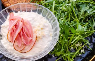 Křenová pomazánka s šunkou