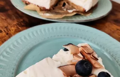 Koláč s borůvkami a kokosem