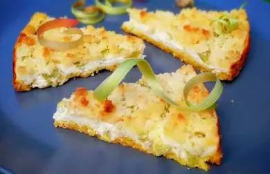 Rebarborový koláč s tvarohem a drobenkou - LC