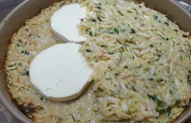 Cuketo-celerový koláč plněný hermelínem