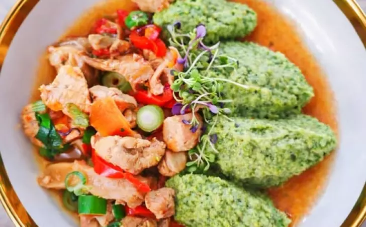 Kuřecí směs a brokolicové pyré