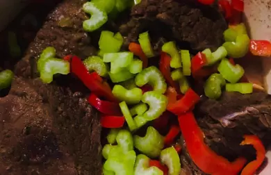 Hovězí krk - podplečí s květákovou kaší LC