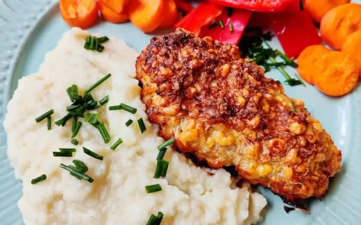 Sýrové karbanátky s květákovou kaší