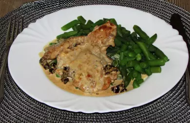 Vepřový plátek s fazolkami