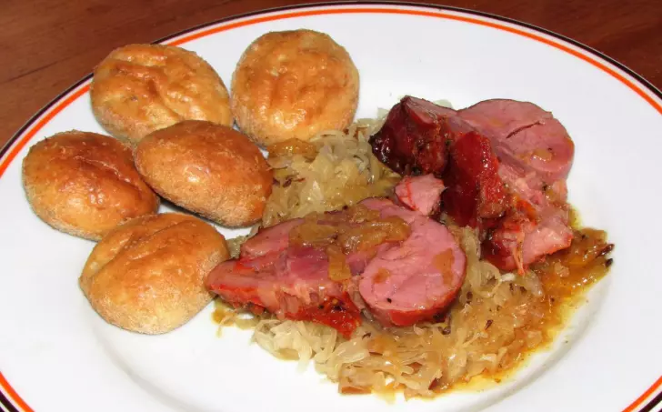 Noky - s uzeným a zelím