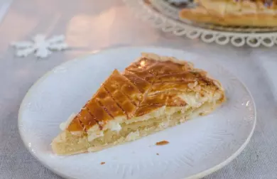 Francouzský tříkrálový koláč (Galette des rois)