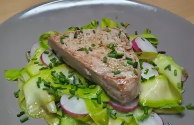 ŠIROKÉ CUDLE S TUŇÁKEM - LC