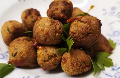 Low carb celerové noky se smaženou cibulkou