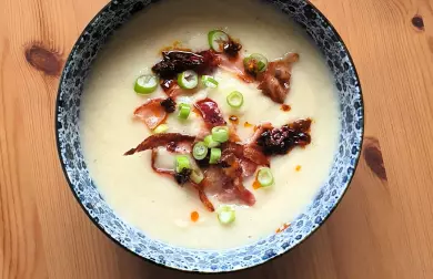Krémová květáková polévka se slaninou