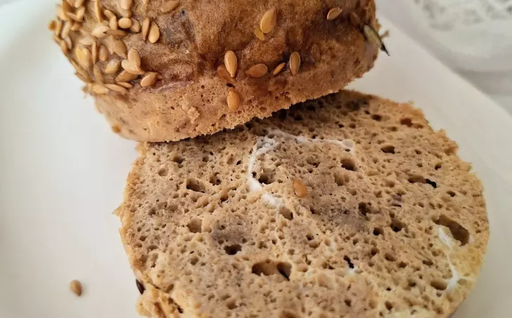 Tuňáková houstička