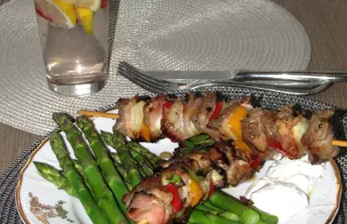 ŠPÍZY S CHŘESTEM A DIPEM