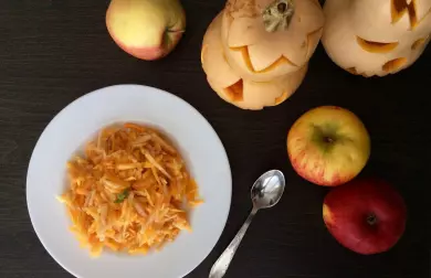 Salát z máslové dýně a jablek