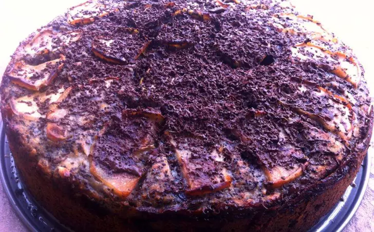 Pohankovo-makový dort s jablky