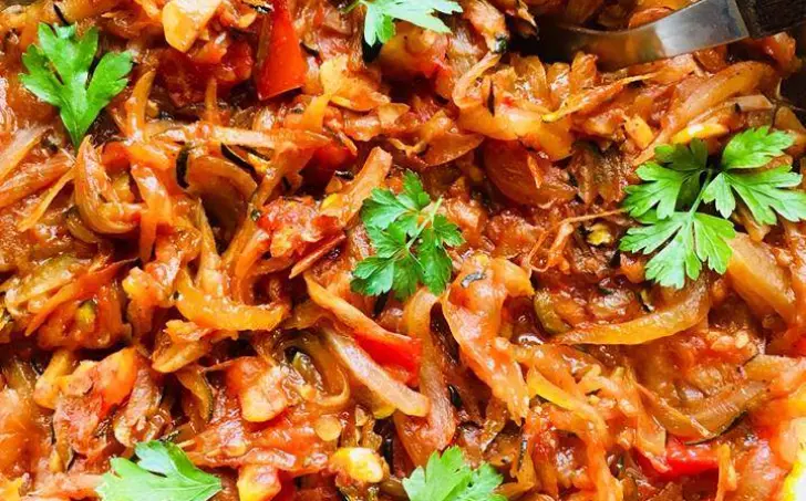 Pečený cuketový salát - nízkosacharidový